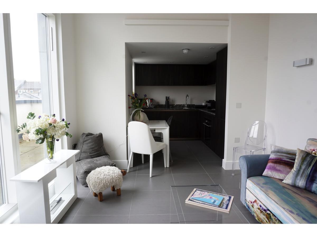 Modern, Spacious 2Br Flat In อ็อกซ์ฟอร์ด ภายนอก รูปภาพ